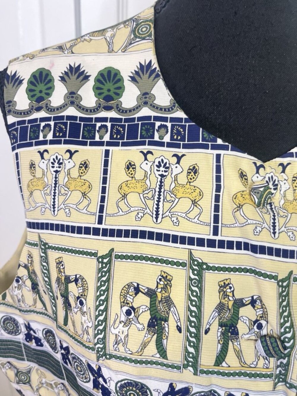 Vintage 100% Silk Annie Alexander Vest Egyptian Greco-Roman Mosaic Mythical - Picture 2 of 7